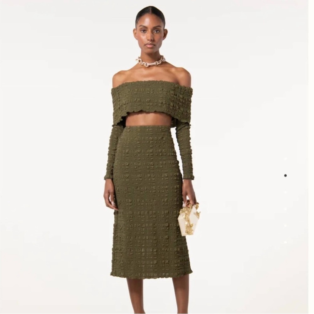 cult gaia trina green fold over off the shoulder long sleeve crop top size small